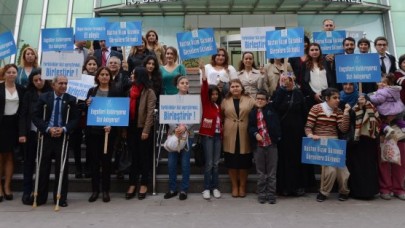 Engelliler "göz-kulak" oldular