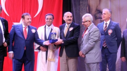 ESENYURT ÜNİVERSİTESİ 2014-2015 AKADEMİK YILI BAŞLADI