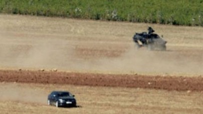 Türk sınırını 4 araçla deldiler!