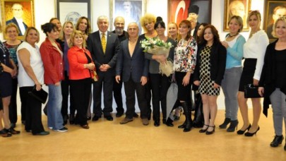 Cumhuriyet sergisine büyük ilgi