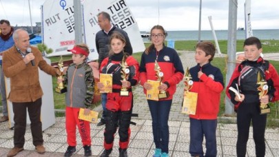 Yelkencilere Cumhuriyet Kupası