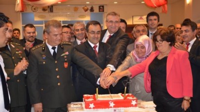 Çatalca Cumhuriyet'i kutluyor