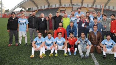 CİHANGİR SPOR LİDER OLMA YOLUNDA