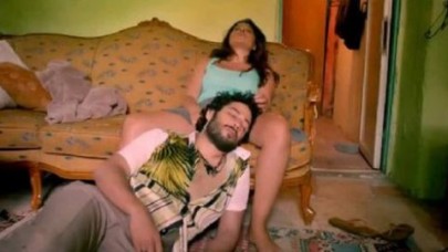 Nurgül Yeşilçay'dan Yine Cesur Sahneler