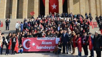 Beylikdüzü Ata'yı yalnız bırakmadı