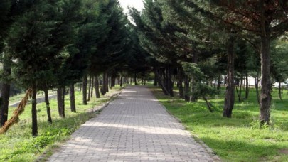 NAZIM HİKMET PARKI YENİLENİYOR