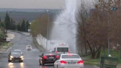 Vanadan Fışkıran Su Metrelerce Yükseğe Ulaştı