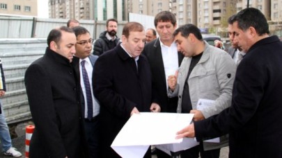 Kadıoğlu meydanı inceledi çalışmaları hızlandırdı