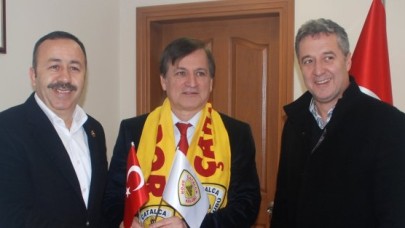 Gökçe’den çifte ziyaret