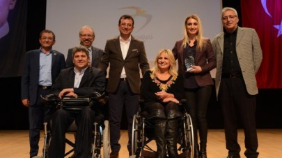 4.Şükrü Sürmen ödülü Dilek İmomoğlu'na verildi