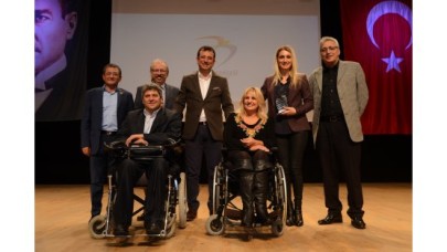 Düştüğüne değdi...