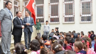 IŞIKLAR NAMIK KEMAL İLKOKULU’NU ZİYARET ETTİ