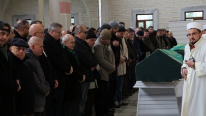 Akgün, Doğan ve Yeşilay ailelerinin acısını paylaştı