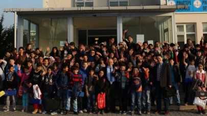 Akgün, okulların yaralarını sarmaya devam ediyor