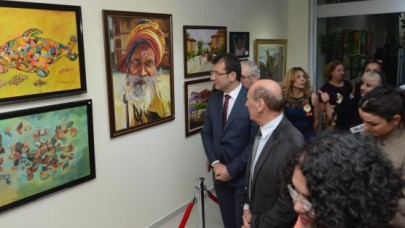 60Ressam Beylikdüzü'nde sanatını konuşturuyor