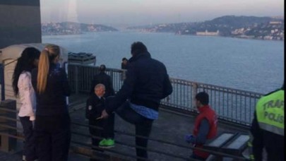 Boğaziçi Köprüsü'nde intihar girişimi