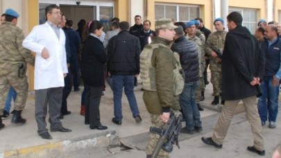 Askeri aracın geçişi sırasında patlama: 7 asker yaralı