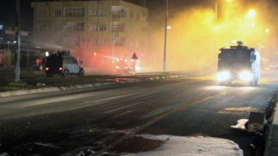 Silopi'de PKK yandaşları polisle çatıştı: 2 yaralı