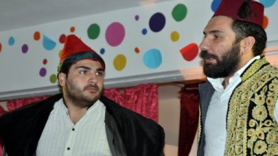 KARAGÖZ ESENYURT’TA OKULLARI GEZİYOR