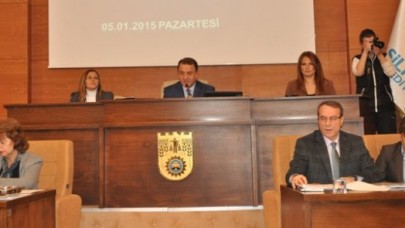 Yeni yıla 3 milyon borçla giriyor