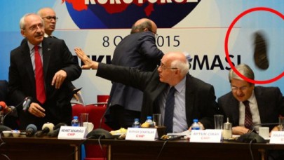 Kemal Kılıçdaroğlu'na Ayakkabı Fırlatıldı