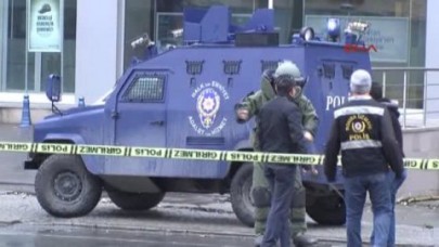 Dershane önündeki şüpheli paket korkuttu!