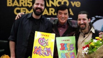 Oğulları Karaca ve Manço'yu anlattı