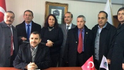 Bayrak yanıyor Türkiye bölünüyor