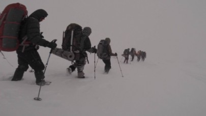 12 Türk ve Bulgar dağcı kayboldu