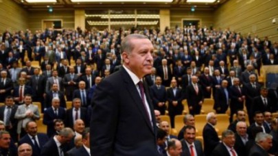 AK PARTİ halk desteğini kaybediyor