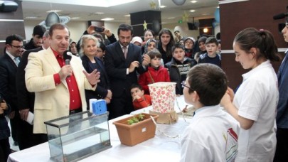 GENÇ MUCİTLER HÜNERLERİNİ SERGİLEDİ