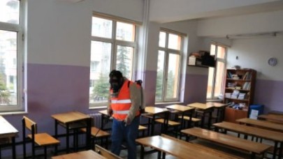 Beylikdüzü'nde Okullar İlaçlanıyor