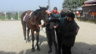 CHP'dene Engelli Çocukları Jest