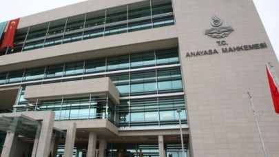 Yeni AYM Başkanı Zühtü Arslan oldu