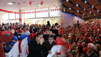 Sevgi günü renkli geçti...