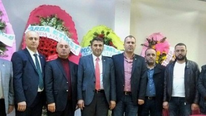 Çiftçiler üzerinde oyunlar oynanıyor