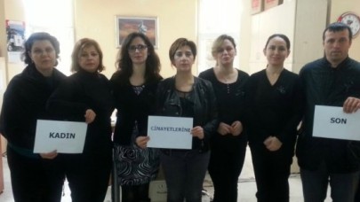 Belediye Özgecan için siyahlara büründü