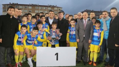 MİNİKLERİN ŞAMPİYONU İSTANBUL SİNOPSPOR OLDU