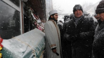 Gözyaşlarına hakim olamadı