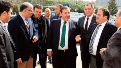 Acil servis masaya yatırıldı