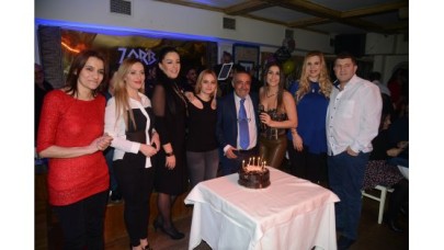 TAHİR YAMAN ZORBA'DA DOĞUM GÜNÜNÜ KUTLADI