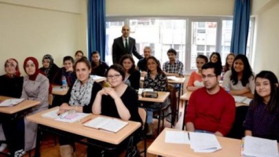 Dünün ve bugünün gençleri buluşuyor