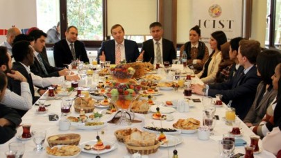 Yabancı Öğrenciler Başkan Kadıoğlu ile İstişare Etti