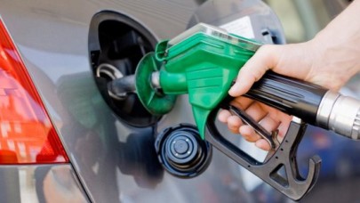 Benzin Fiyatlarına 12 Kuruş Zam Geldi