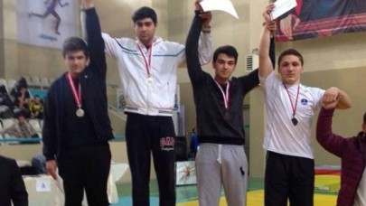 ÇATALCALI GÜREŞÇİ BURSA’DA ŞAMPİYON OLDU