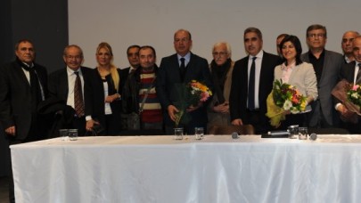 Altıok bayrağının gölgesinde koşacağız