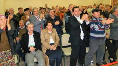 Siyasiler tartıştı vatandaş yuhaladı