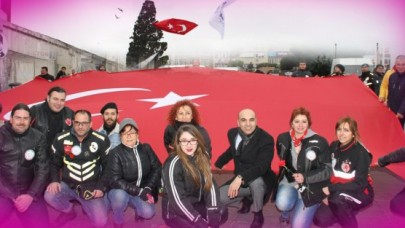 Mor bayrak alan ilk belediye!