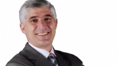 Arkadan saldırması tek kelimeyle adiliktir!