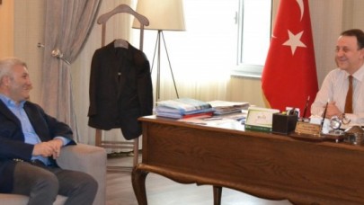 TUNCAY ÖZKAN’DAN IŞIKLAR’A ZİYARET